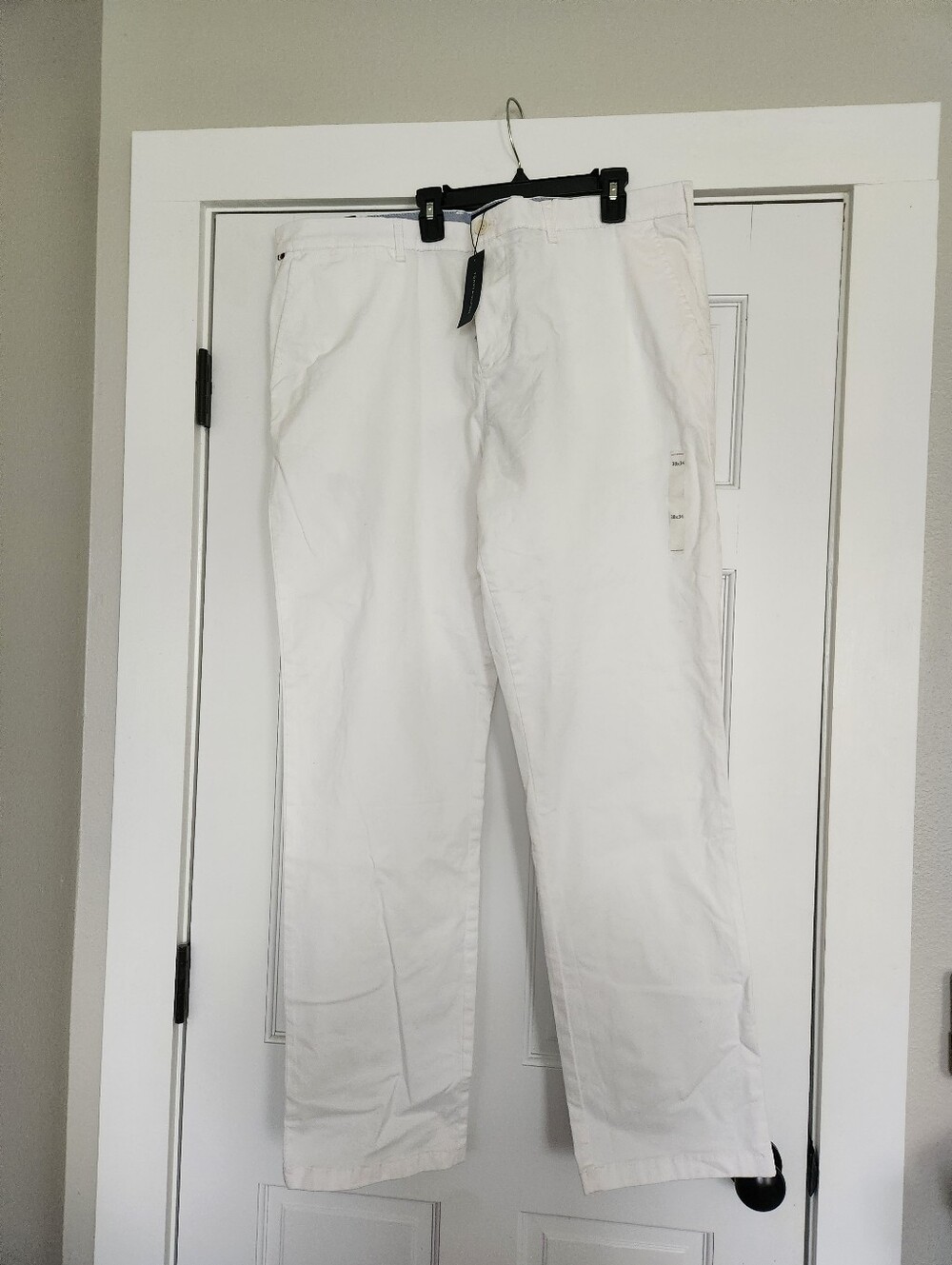 ✨️✨️Tommy Hilfiger Regular Fit Stretch pants featuring white 38x34